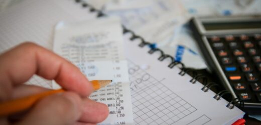 Jak prowadzić skuteczną rachunkowość finansową w firmie?